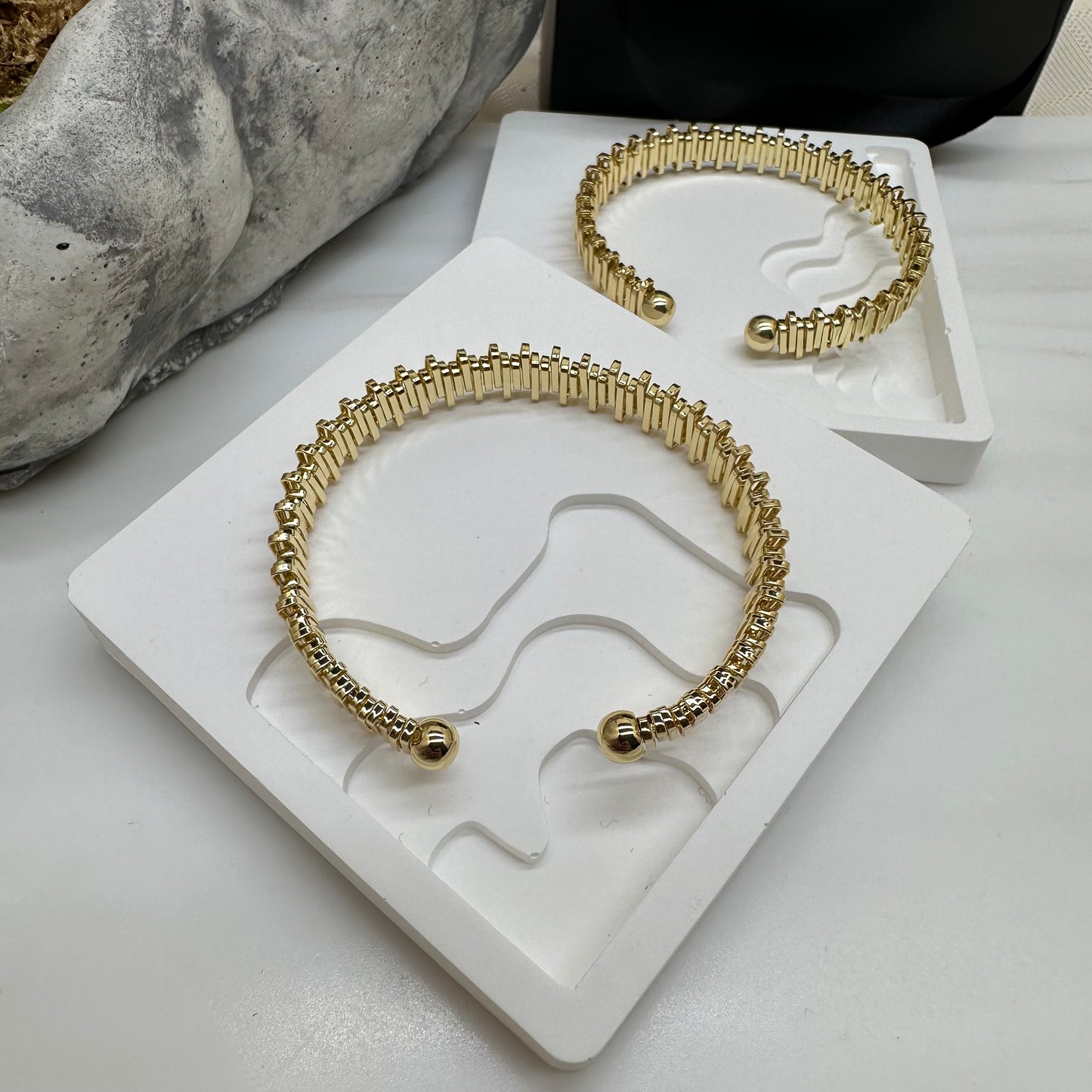 Zigzag Dizayn Gold Renk Kelepçe